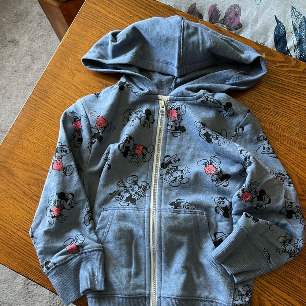 Brand New- Toddler Boys Mickey Mouse Zipped Hoodie with Pockets.